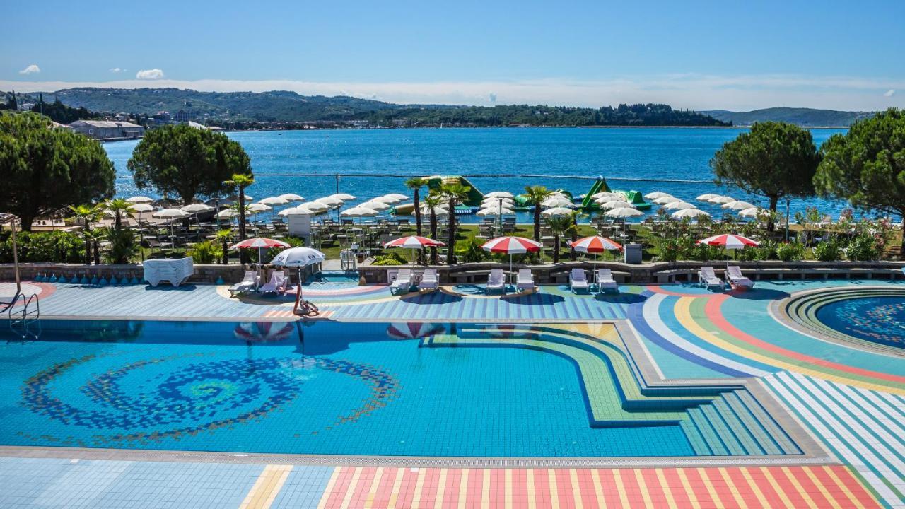 With Seaview And Garden For 6 *