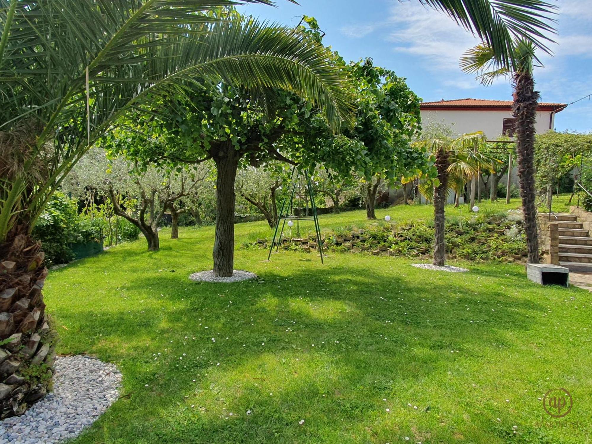 With Seaview And Garden For 6 Portoroz