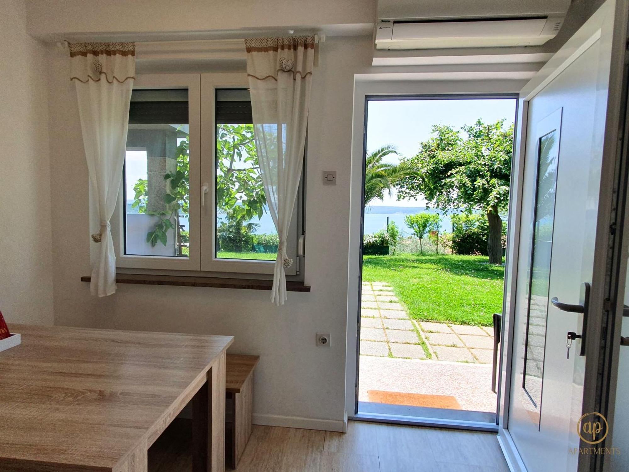With Seaview And Garden For 6 * Portoroz