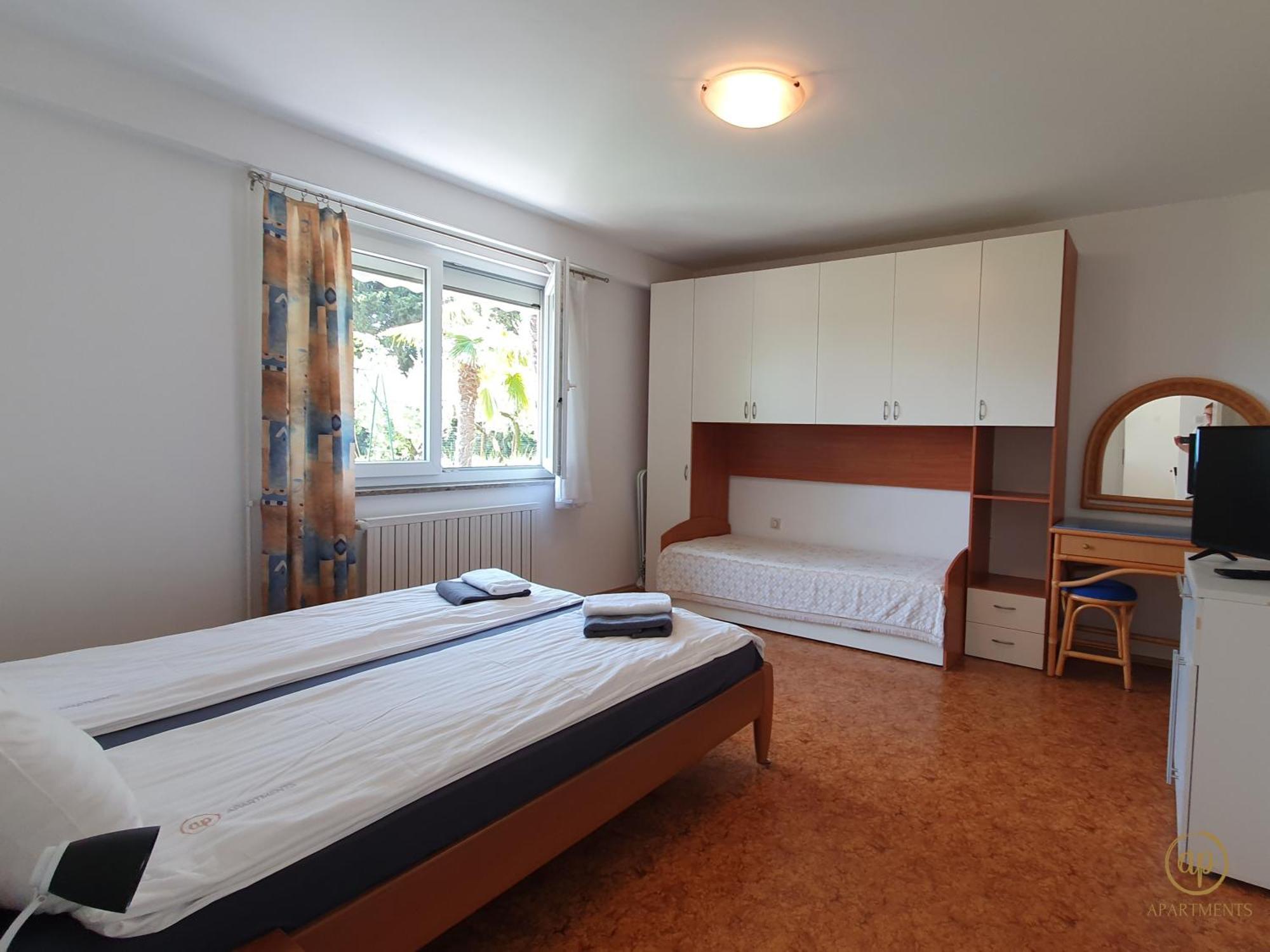 Apartman With Seaview And Garden For 6 *