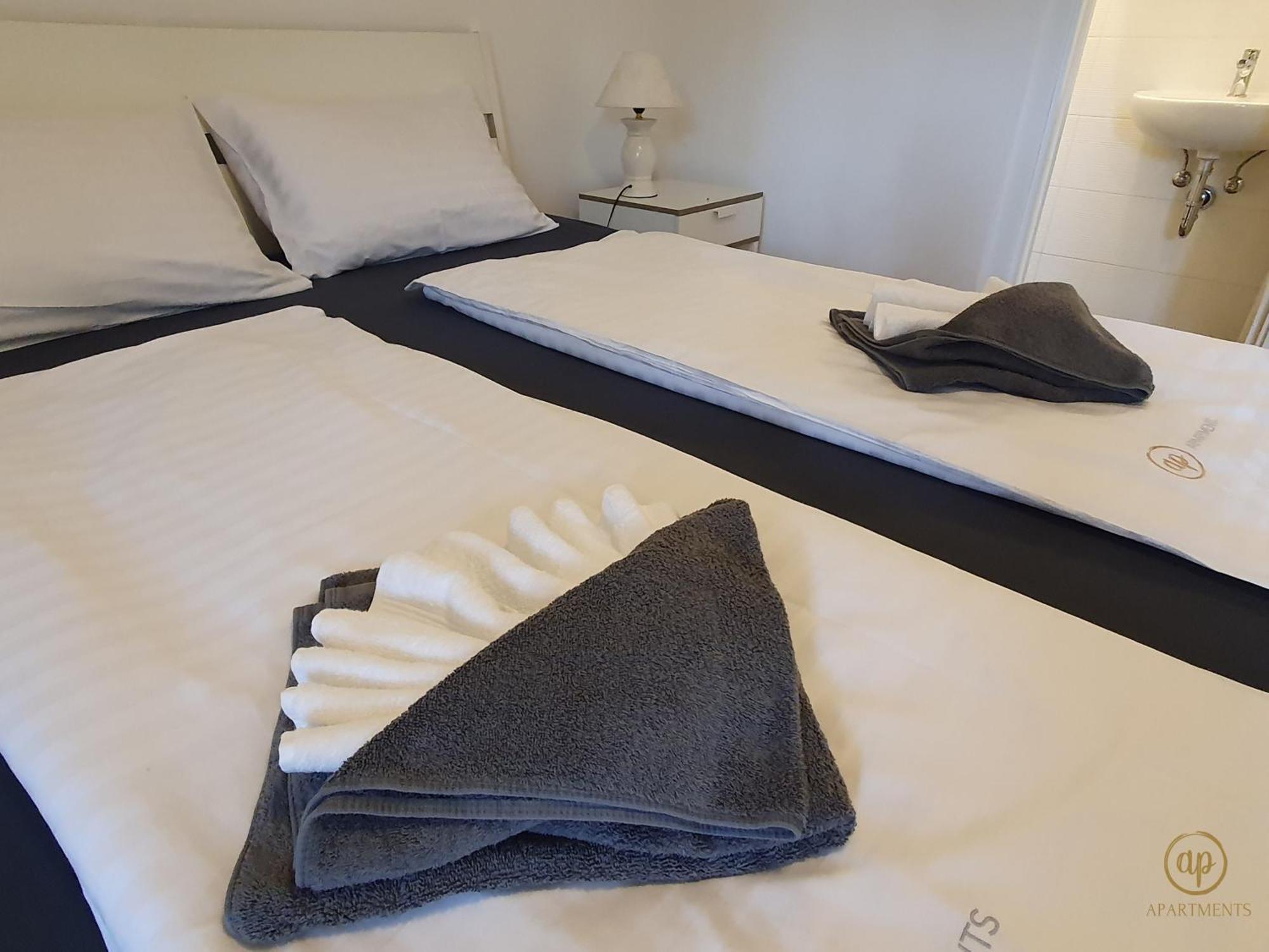 With Seaview And Garden For 6 Apartman Portoroz