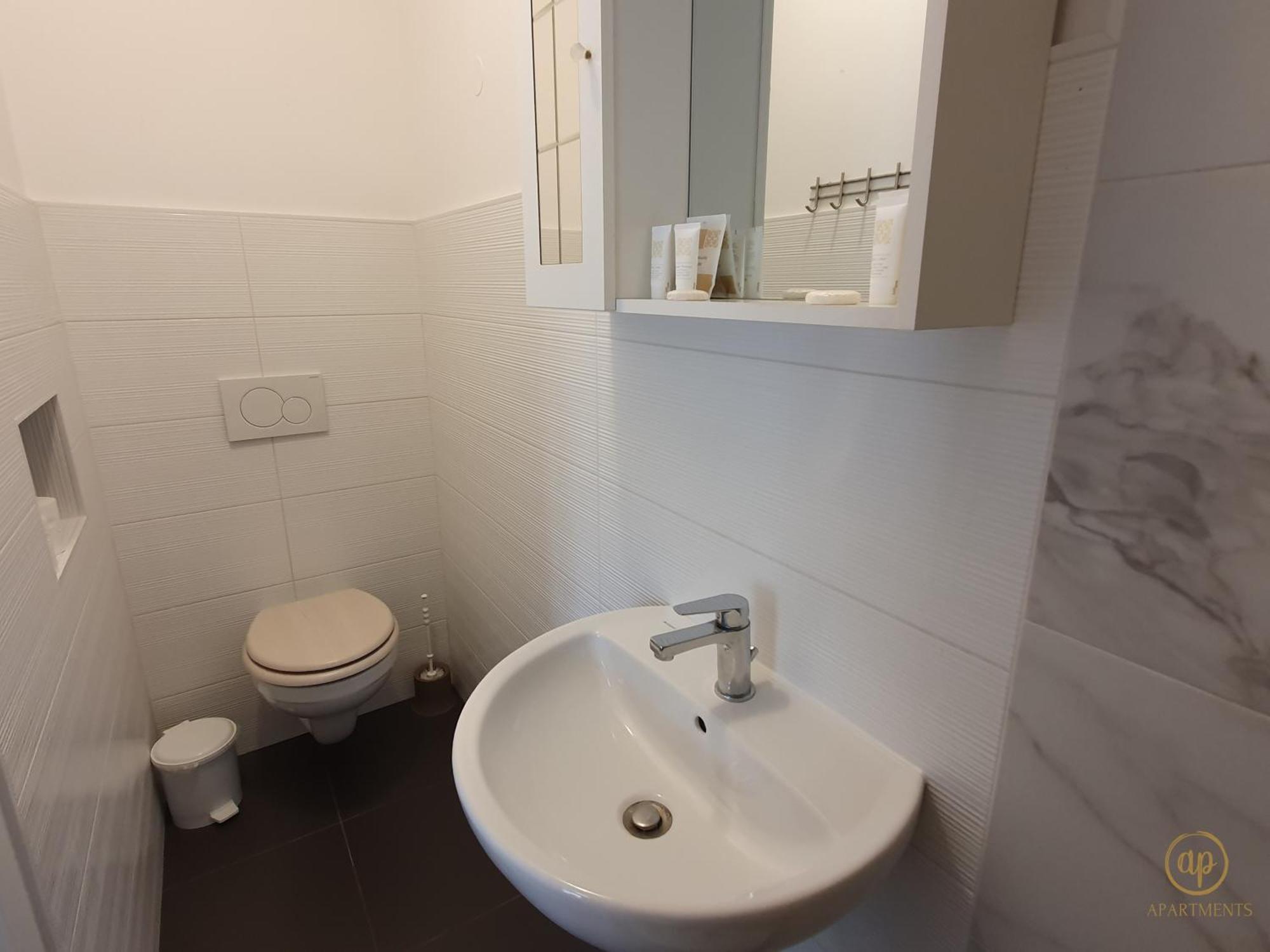 With Seaview And Garden For 6 Apartman